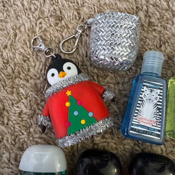 NEW Bath & Body Works Assorted Hand Sanitizers + holders - Picture 2 of 4
